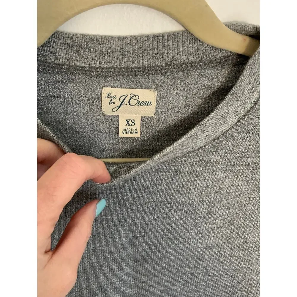 J. Crew‎ Grey Crewneck Light weight sweater Men's size XS